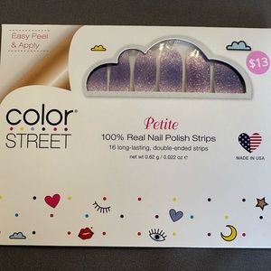 Color Street - Petite nail strip set, “Achieve Grapeness”.